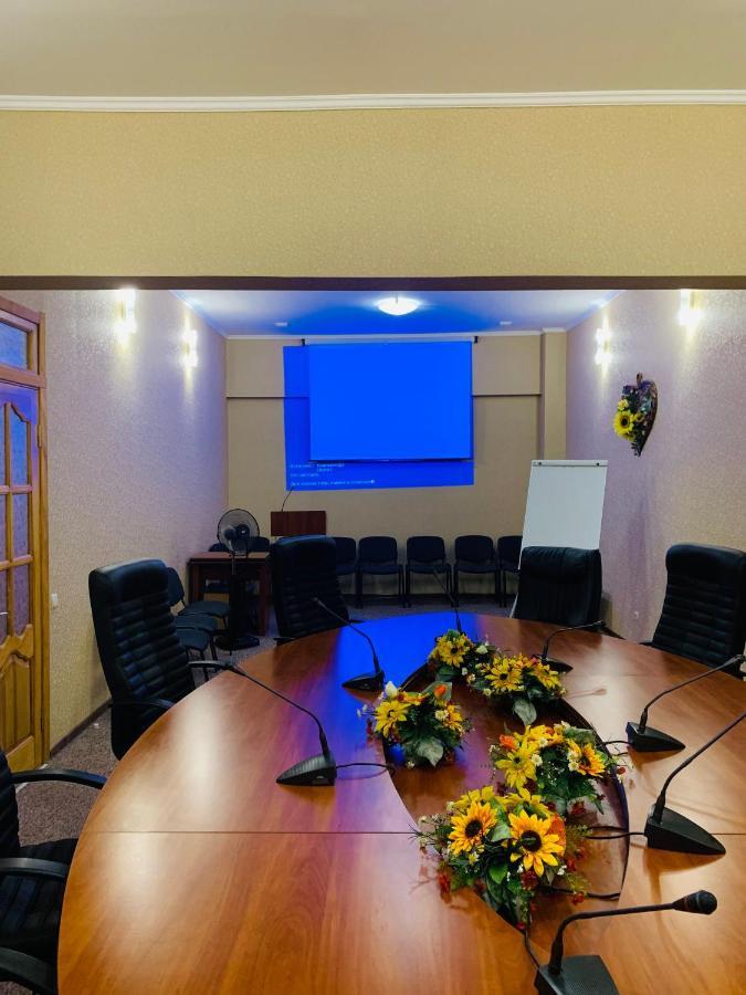 Готель У Свата Гришківці Бердичівський р-н Hryshkivtsi Екстер'єр фото